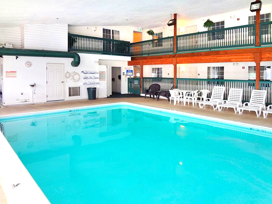 St. Ignace Accommodations with Indoor Heated Pool | St. Ignace Lodging with Pool | Saint Ignace of Michigan | Upper Peninsula Hotels Motels Lodging